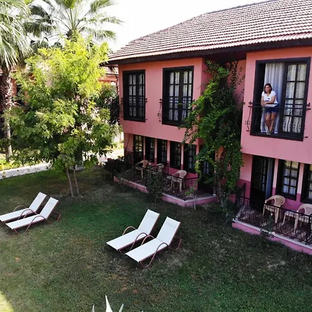 Palme Hotel 2*